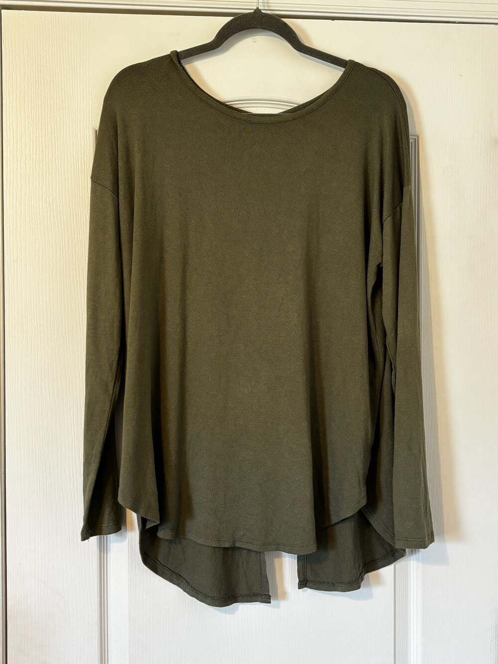Aerie Just Add Leggings Olive Green Tie-Back Long Sleeve Top XL